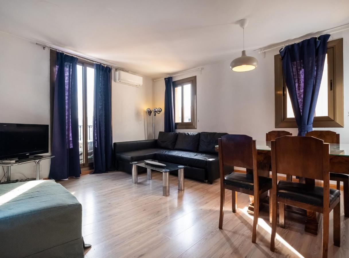 Apartamentos El Pintor Βαρκελώνη Εξωτερικό φωτογραφία